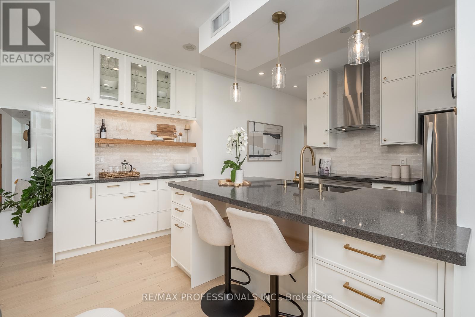 3804 - 219 Fort York Boulevard, Toronto, Ontario  M5V 1B1 - Photo 14 - C13223972