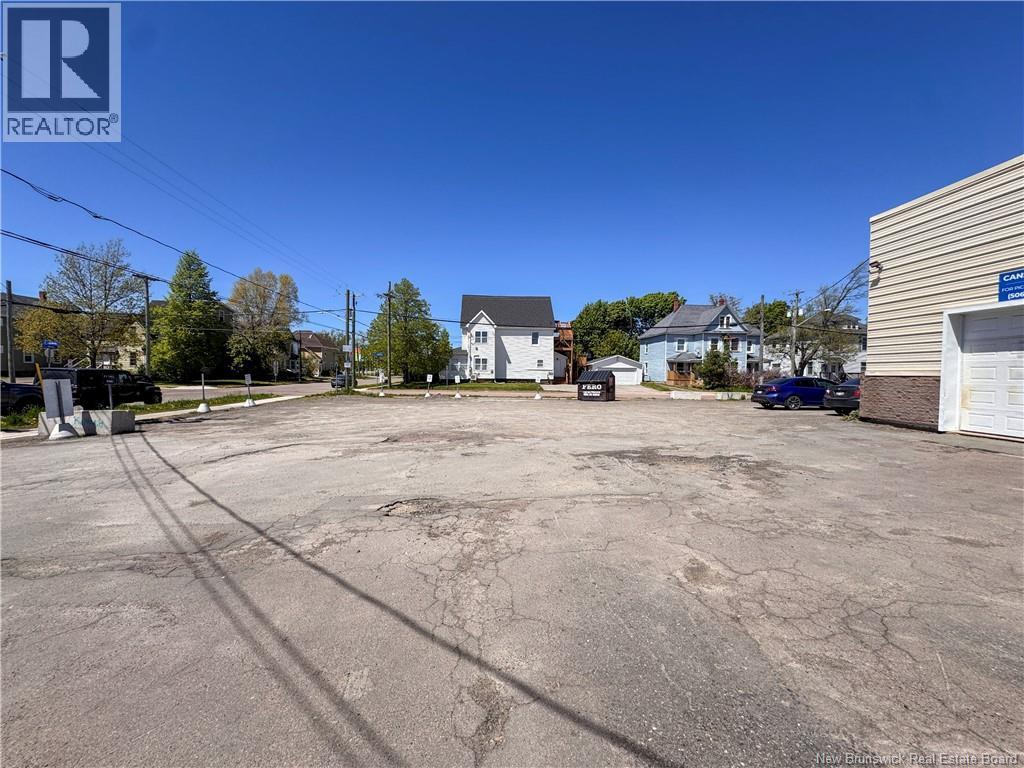 343 St. George Street, Moncton, New Brunswick  E1C 1W8 - Photo 8 - NB140328