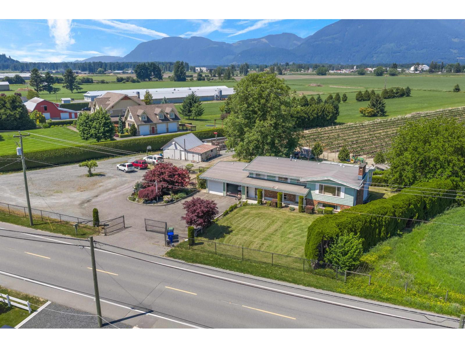 42505 Yale Road, Greendale, Sardis - Greendale, British Columbia  V2R 4J4 - Photo 3 - R3129695