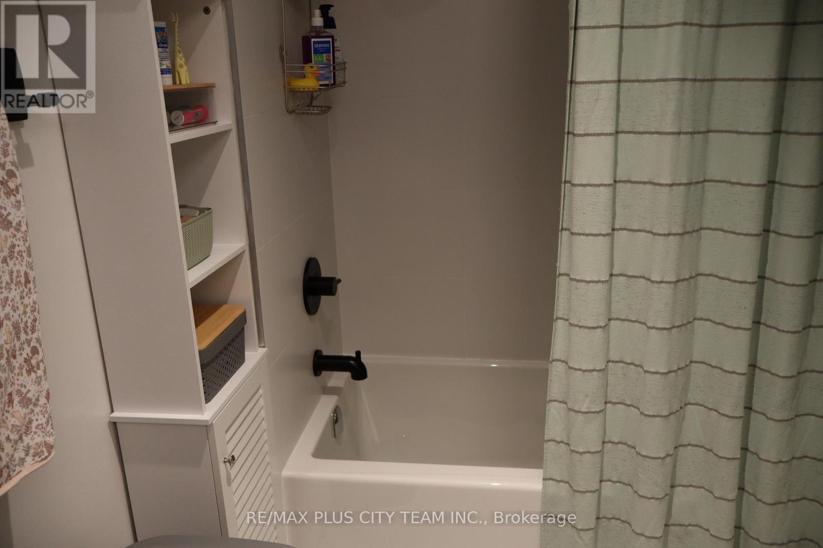 507 - 1888 Queen Street E, Toronto, Ontario  M4L 1H4 - Photo 17 - E13223662