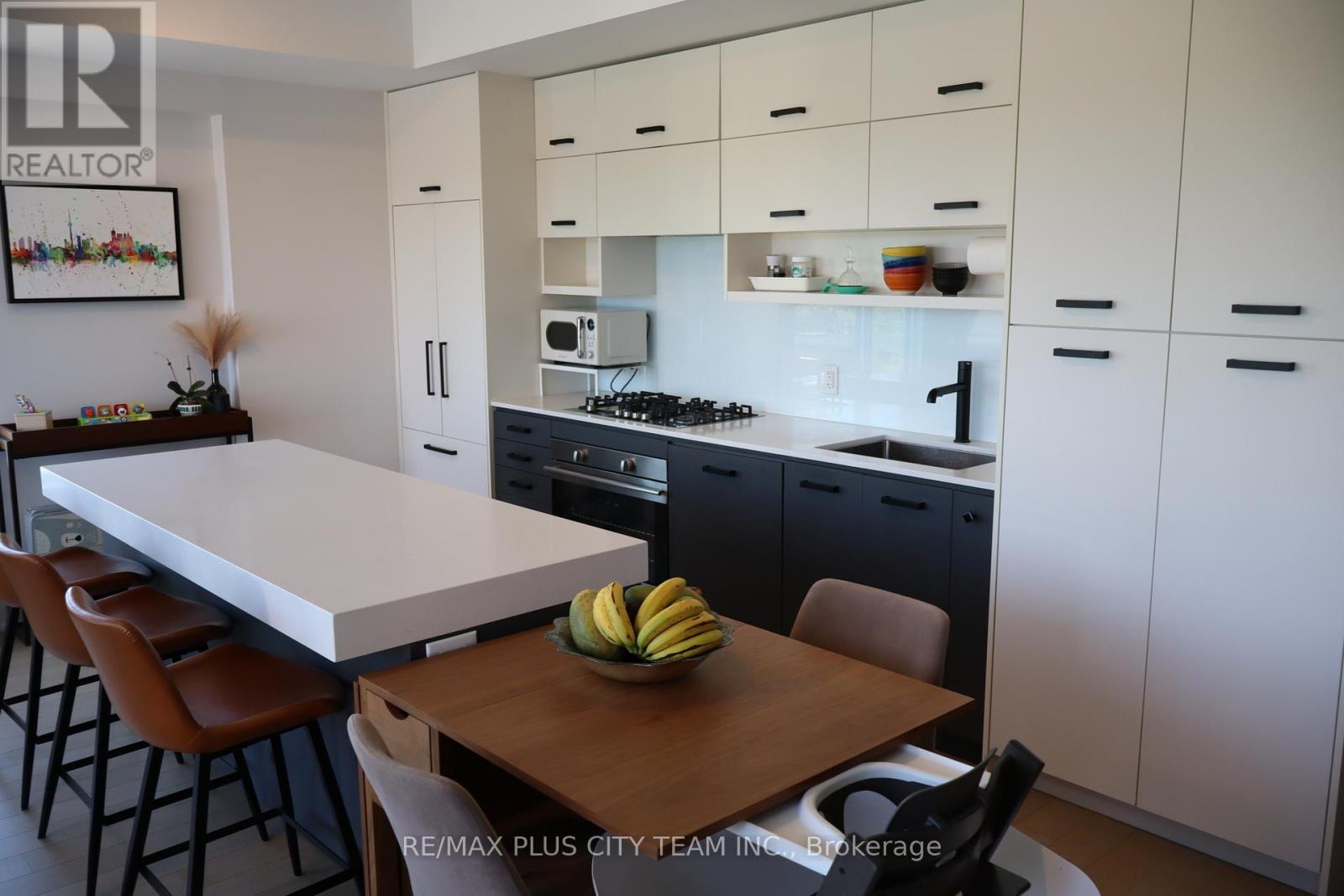 507 - 1888 Queen Street E, Toronto, Ontario  M4L 1H4 - Photo 3 - E13223662