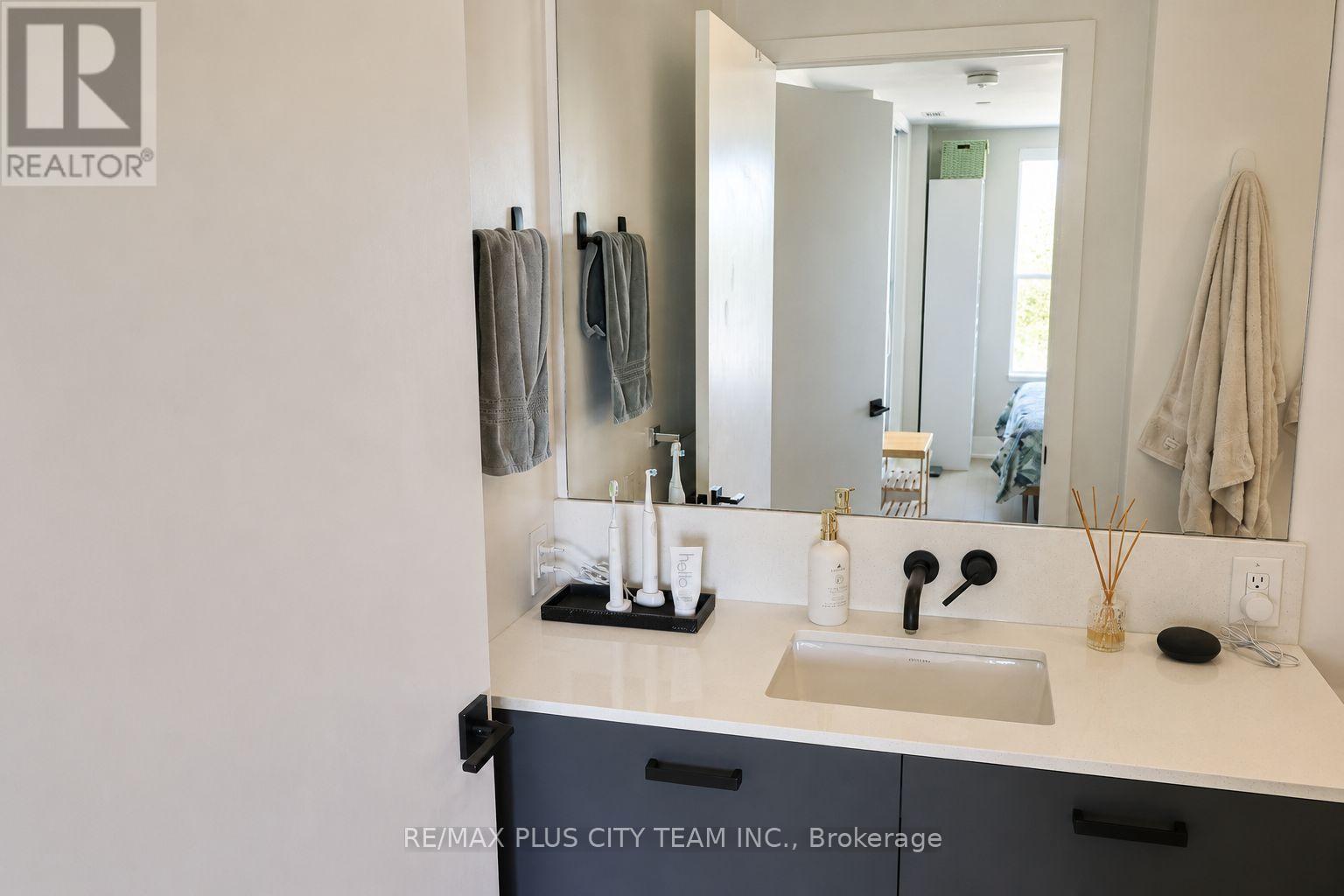 507 - 1888 Queen Street E, Toronto, Ontario  M4L 1H4 - Photo 7 - E13223662