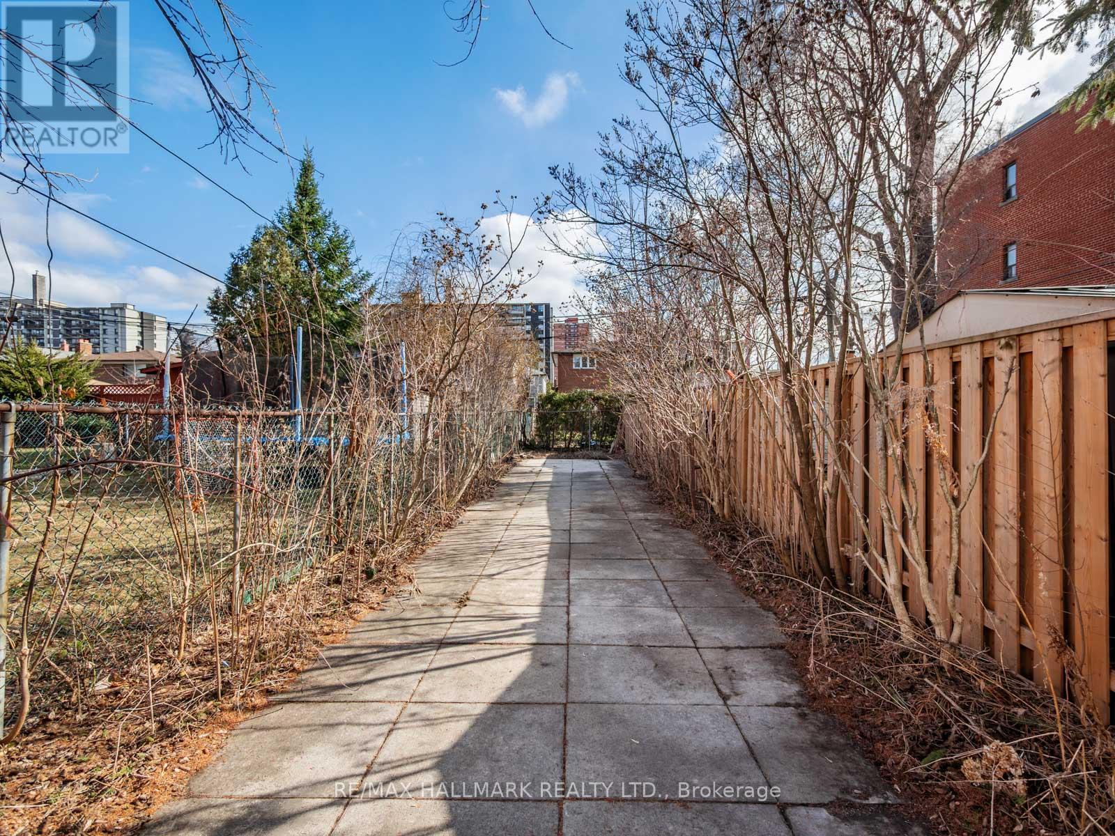 3 Woodville Avenue, Toronto, Ontario  M4K 2J5 - Photo 38 - E13223788