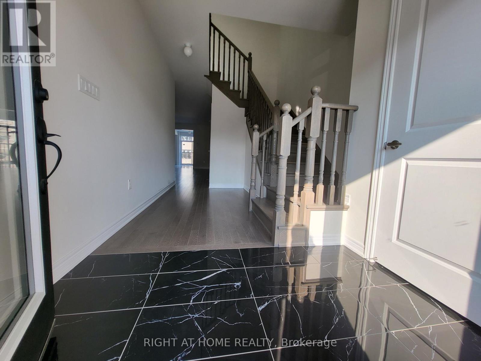 2117 Coppermine ( Upper) Street, Oshawa, Ontario  L1H 9L7 - Photo 3 - E13223864