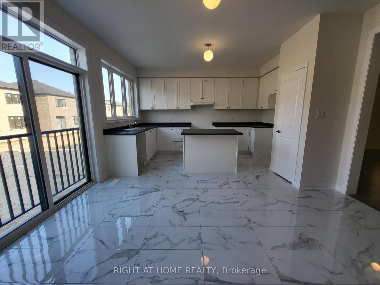 2117 Coppermine ( Upper) Street, Oshawa, Ontario  L1H 9L7 - Photo 8 - E13223864