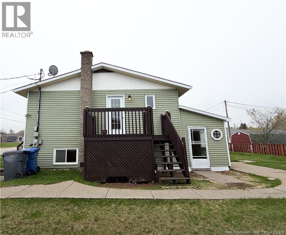 60 Normandie Street, Petit-Rocher, New Brunswick  E8J 1K3 - Photo 13 - NB140860