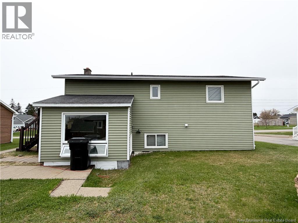 60 Normandie Street, Petit-Rocher, New Brunswick  E8J 1K3 - Photo 17 - NB140860