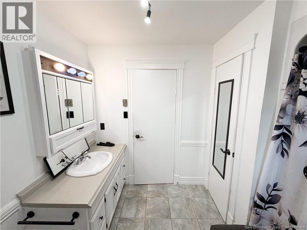 60 Normandie Street, Petit-Rocher, New Brunswick  E8J 1K3 - Photo 6 - NB140860