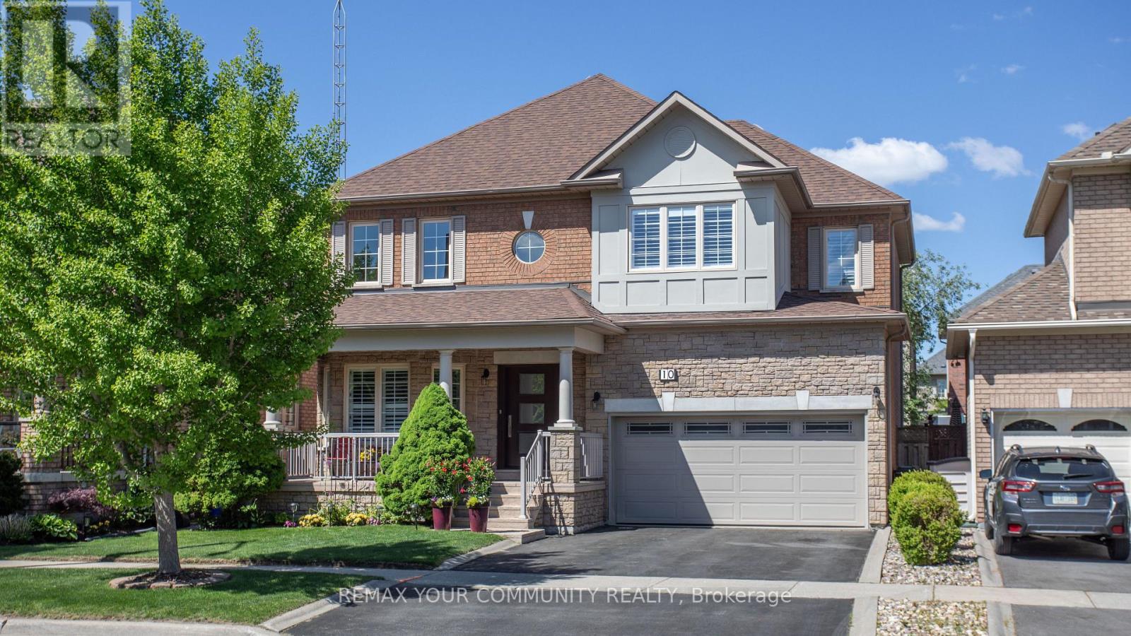 10 CAYMUS STREET, Richmond Hill, Ontario