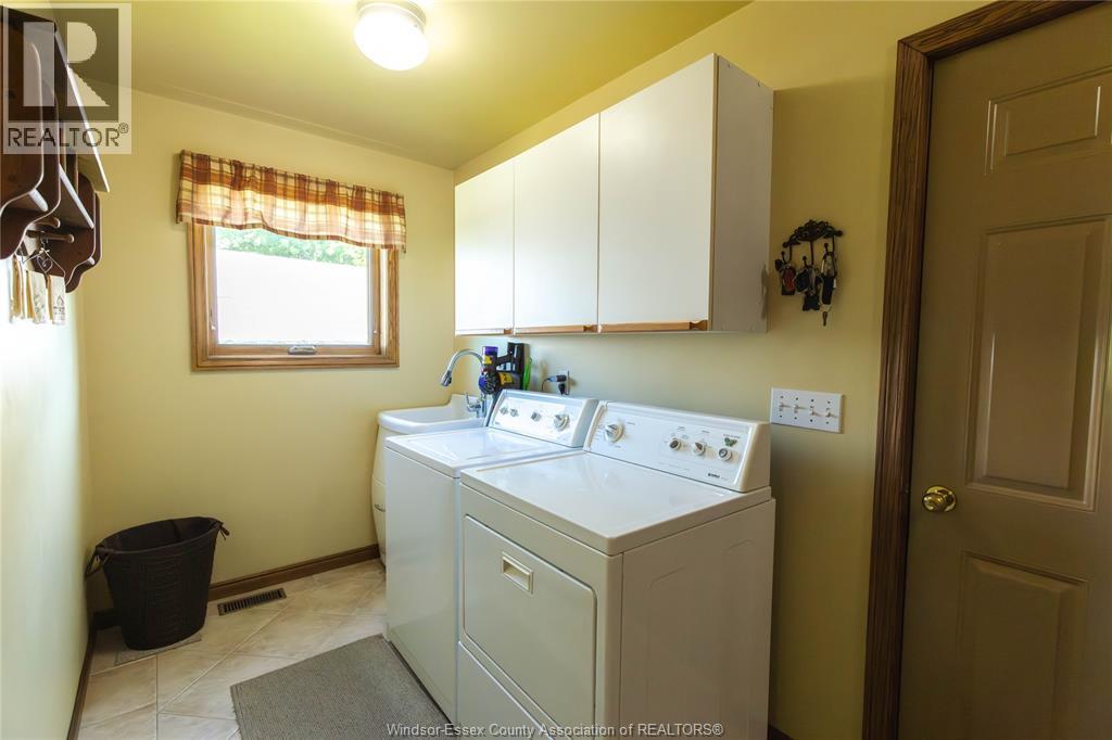 6335 Ainslie Avenue, Lakeshore, Ontario  N0P 1J0 - Photo 30 - 26012725