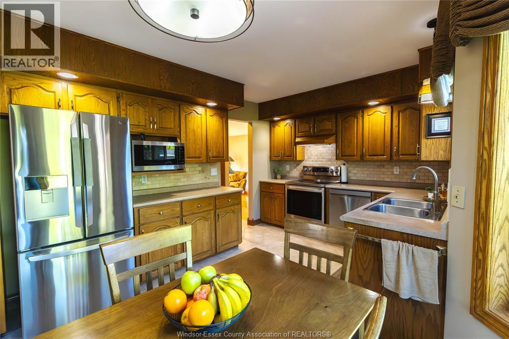 6335 Ainslie Avenue, Lakeshore, Ontario  N0P 1J0 - Photo 9 - 26012725