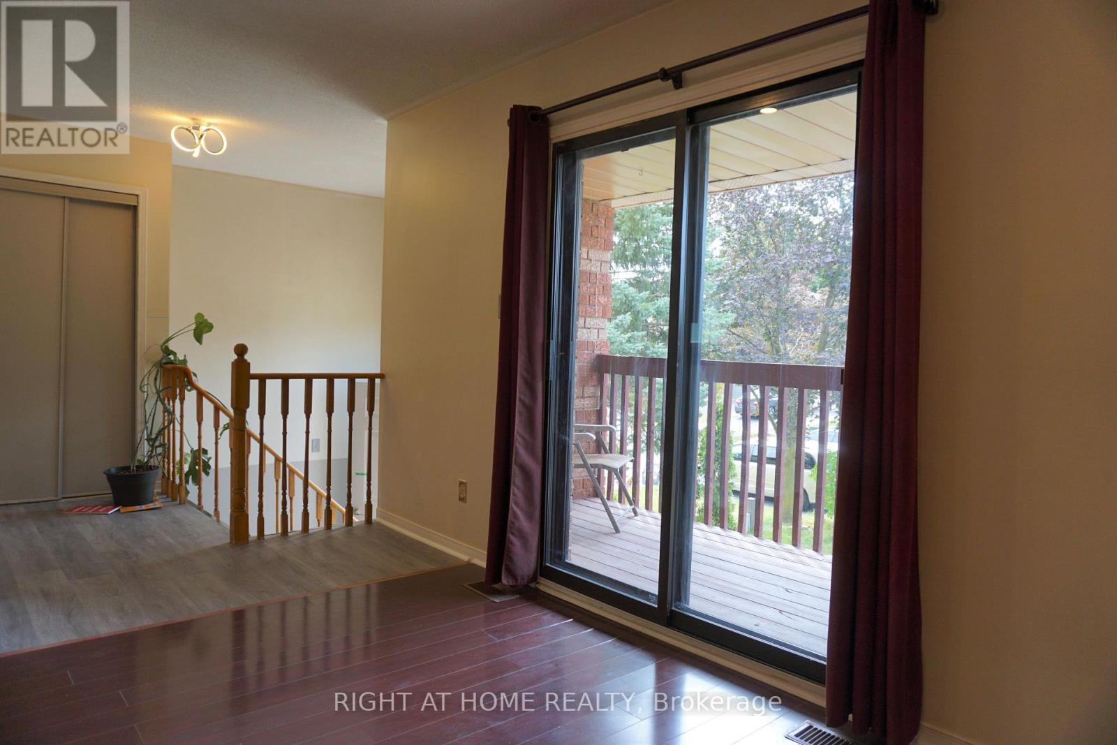 A - 7 Porritt Street, Barrie (Ardagh), Ontario  L4N 6Y5 - Photo 11 - S13223740