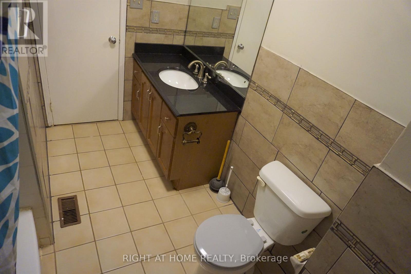 A - 7 Porritt Street, Barrie (Ardagh), Ontario  L4N 6Y5 - Photo 16 - S13223740