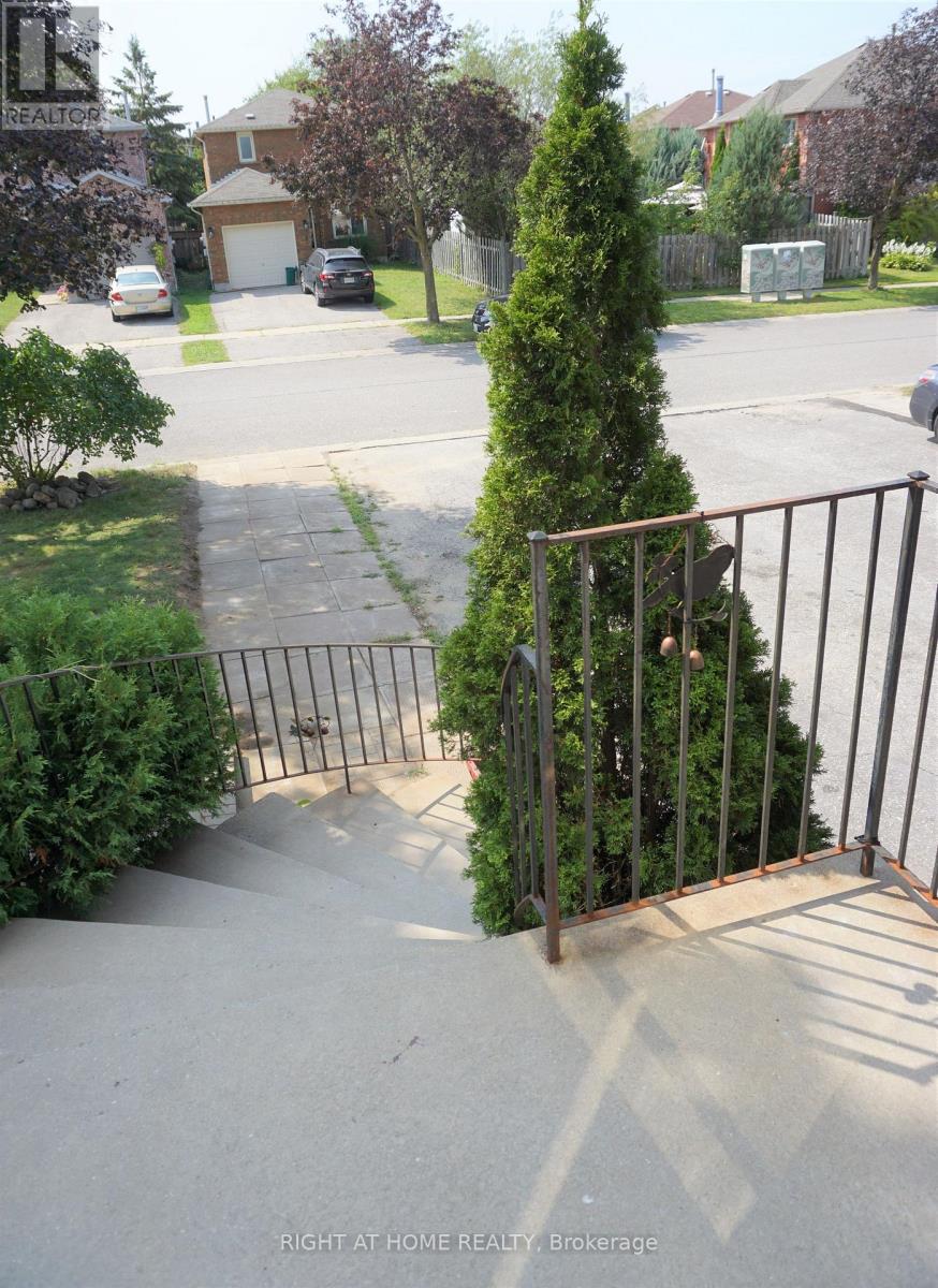 A - 7 Porritt Street, Barrie (Ardagh), Ontario  L4N 6Y5 - Photo 25 - S13223740