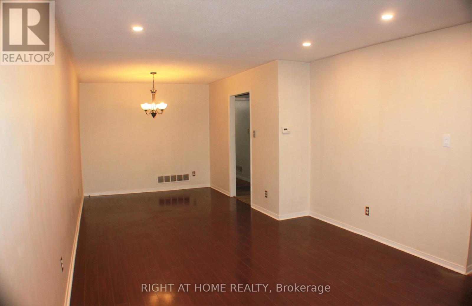 A - 7 Porritt Street, Barrie (Ardagh), Ontario  L4N 6Y5 - Photo 9 - S13223740