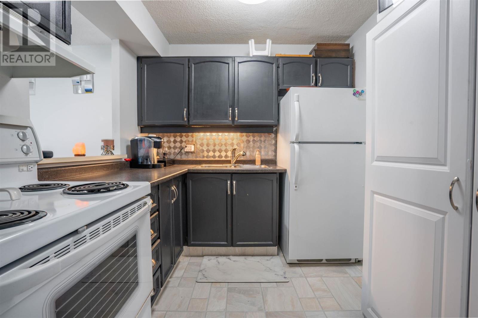 1139 Queen St # 702, Sault Ste. Marie, Ontario  P6A 6K5 - Photo 13 - SM261259