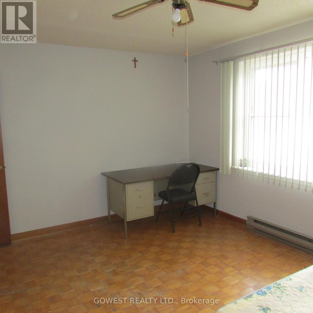 3rd Floor - 24a Roncesvalles Avenue, Toronto, Ontario  M6R 2K3 - Photo 12 - W13223722