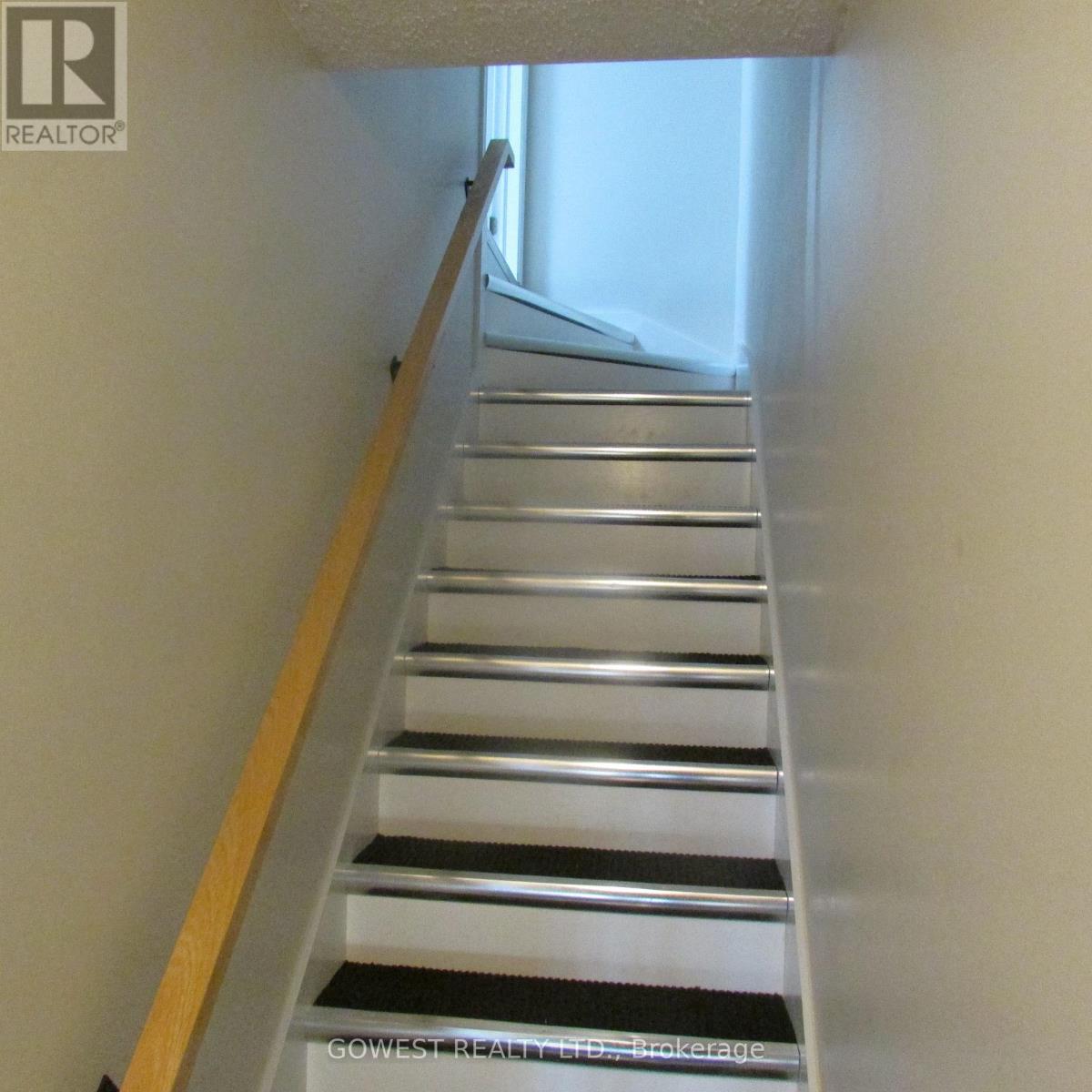 3rd Floor - 24a Roncesvalles Avenue, Toronto, Ontario  M6R 2K3 - Photo 3 - W13223722