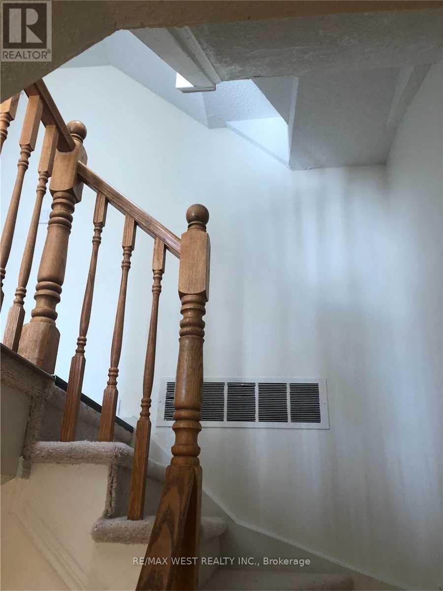 8 - 2295 Marine Drive, Oakville, Ontario  L6L 1C2 - Photo 5 - W13223784