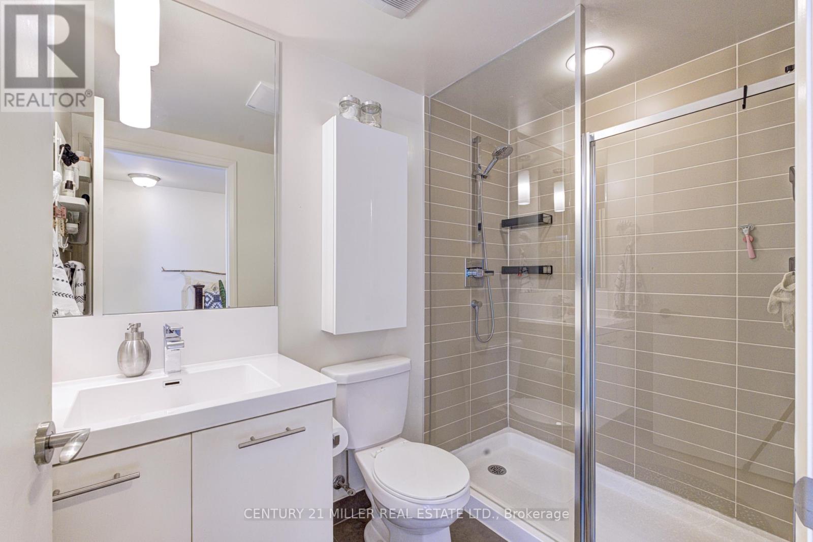 Th10 - 15 Valhalla Inn Road, Toronto, Ontario  M9B 0B3 - Photo 25 - W13223844