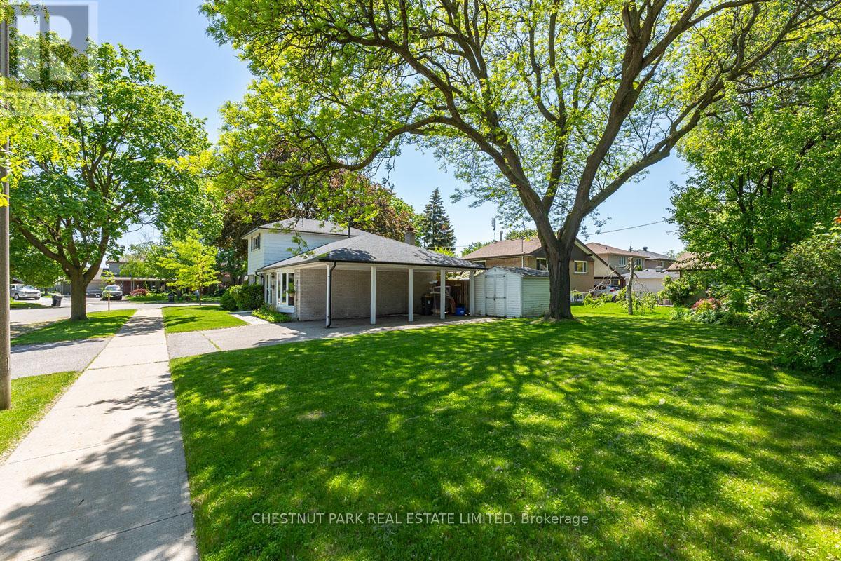 14 Vanderbrent Crescent, Toronto, Ontario  M9R 3W8 - Photo 23 - W13223850