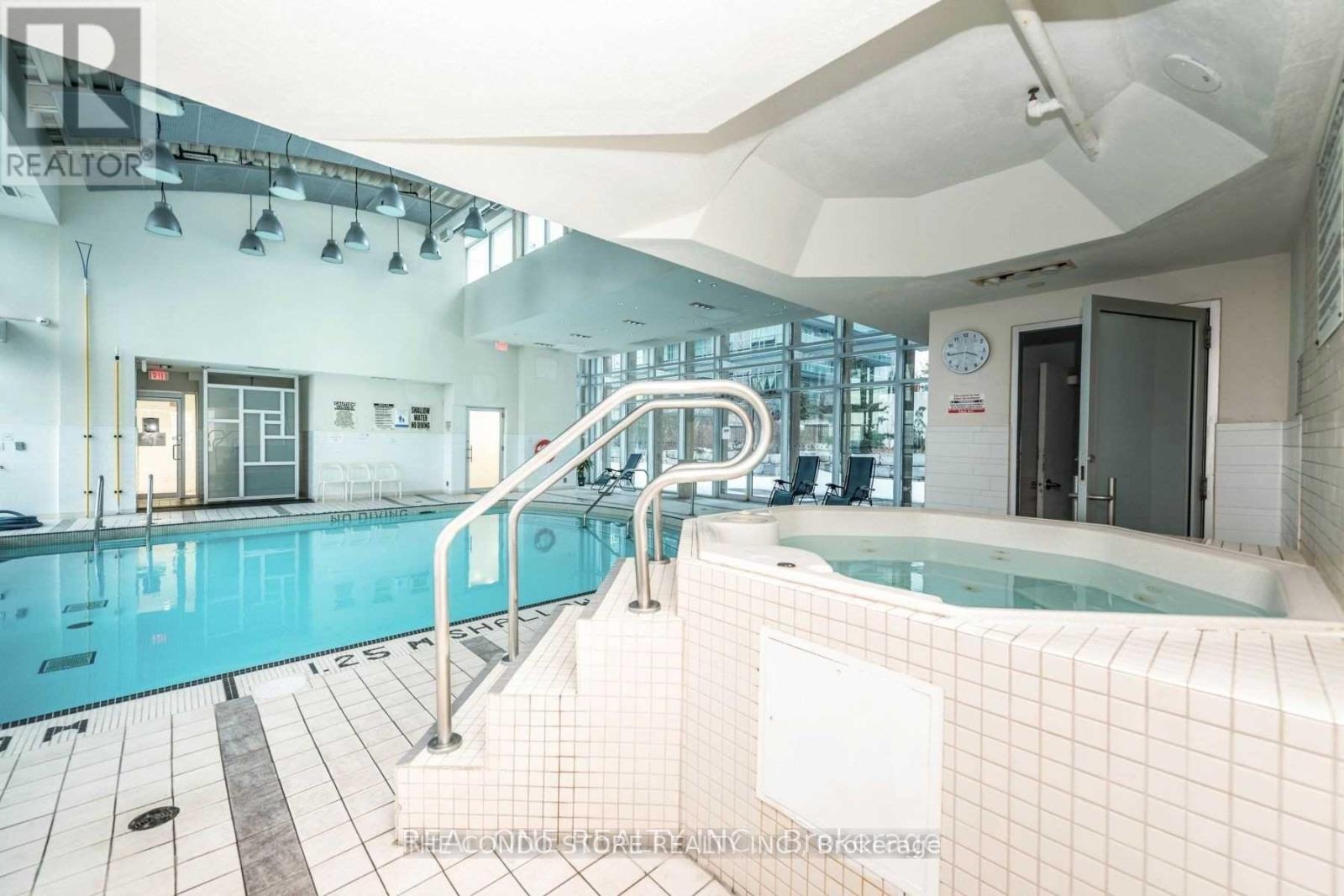 1709 - 220 Burnhamthorpe Road, Mississauga, Ontario  L5B 4N4 - Photo 13 - W13223962