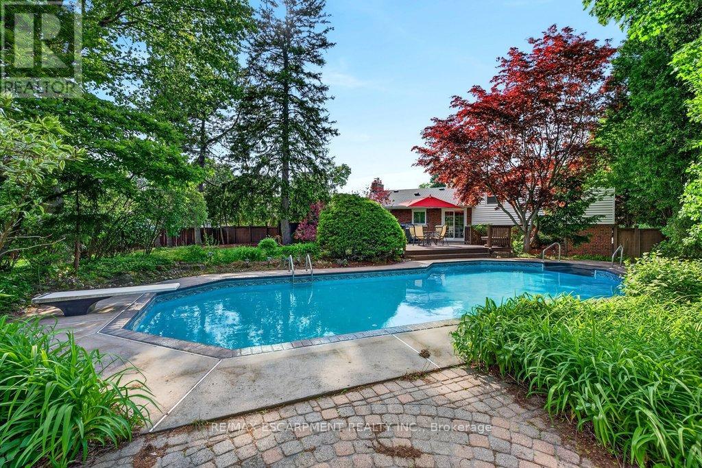 4008 Apple Valley Lane, Burlington, Ontario  L7L 1E7 - Photo 39 - W13223978