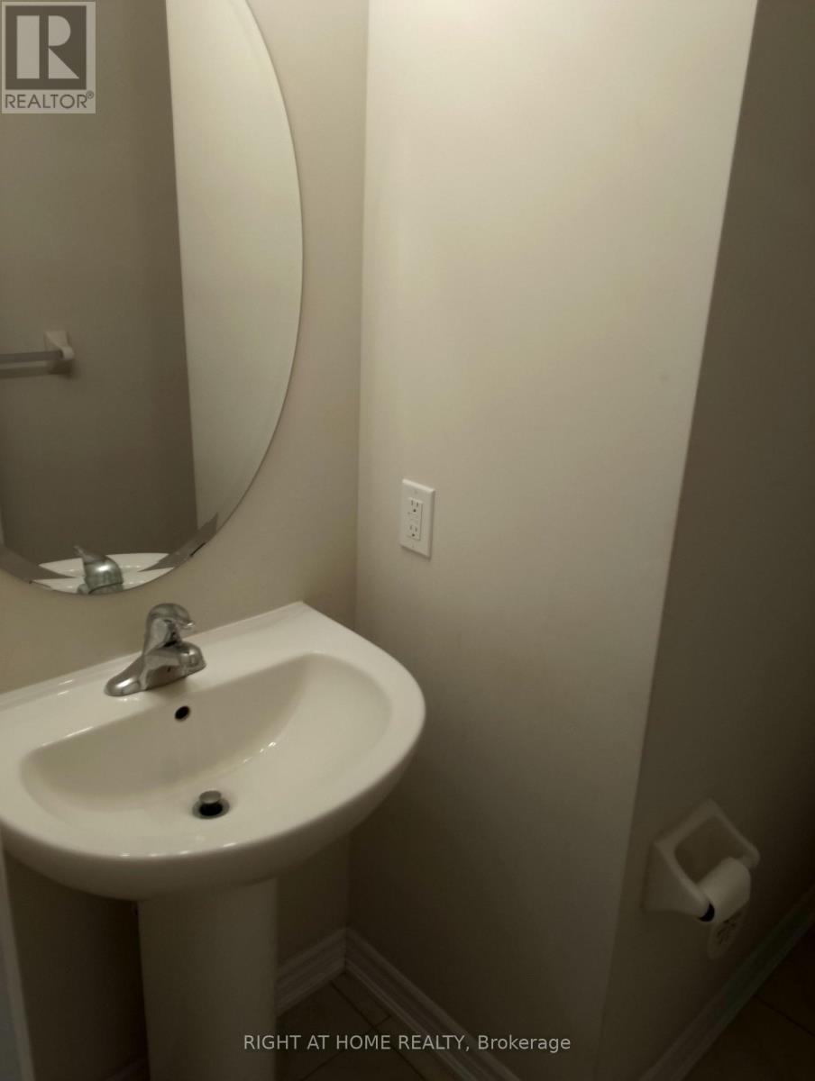 4 - 32 Aspen Hills Road, Brampton, Ontario  L6Y 6E4 - Photo 11 - W13223980