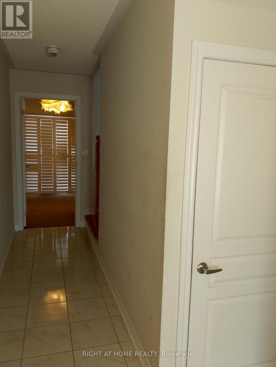 4 - 32 Aspen Hills Road, Brampton, Ontario  L6Y 6E4 - Photo 2 - W13223980