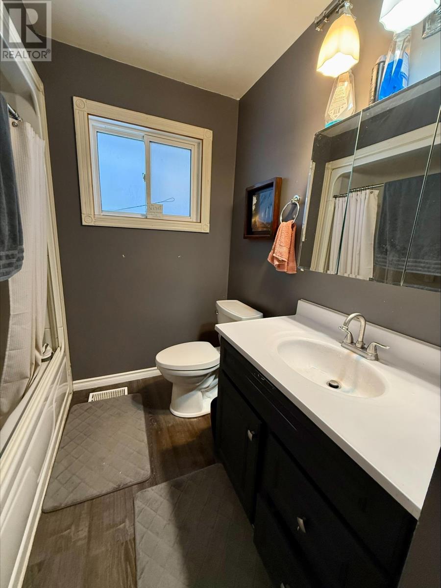 108 Highland Cres, Nakina, Ontario  P0T 2H0 - Photo 9 - TB2600219