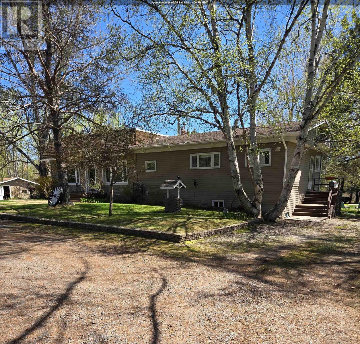 491 Lakeshore Dr, Thunder Bay, Ontario  P7A 0P9 - Photo 1 - TB2601279