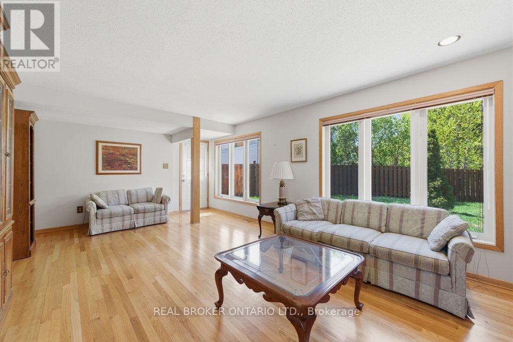13 Beddoe Lane, Ottawa, Ontario K1B 3X9 - Photo 12 - X13224026