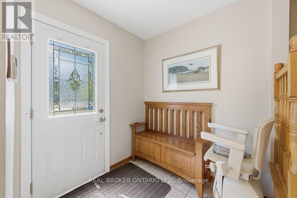 13 Beddoe Lane, Ottawa, Ontario K1B 3X9 - Photo 4 - X13224026