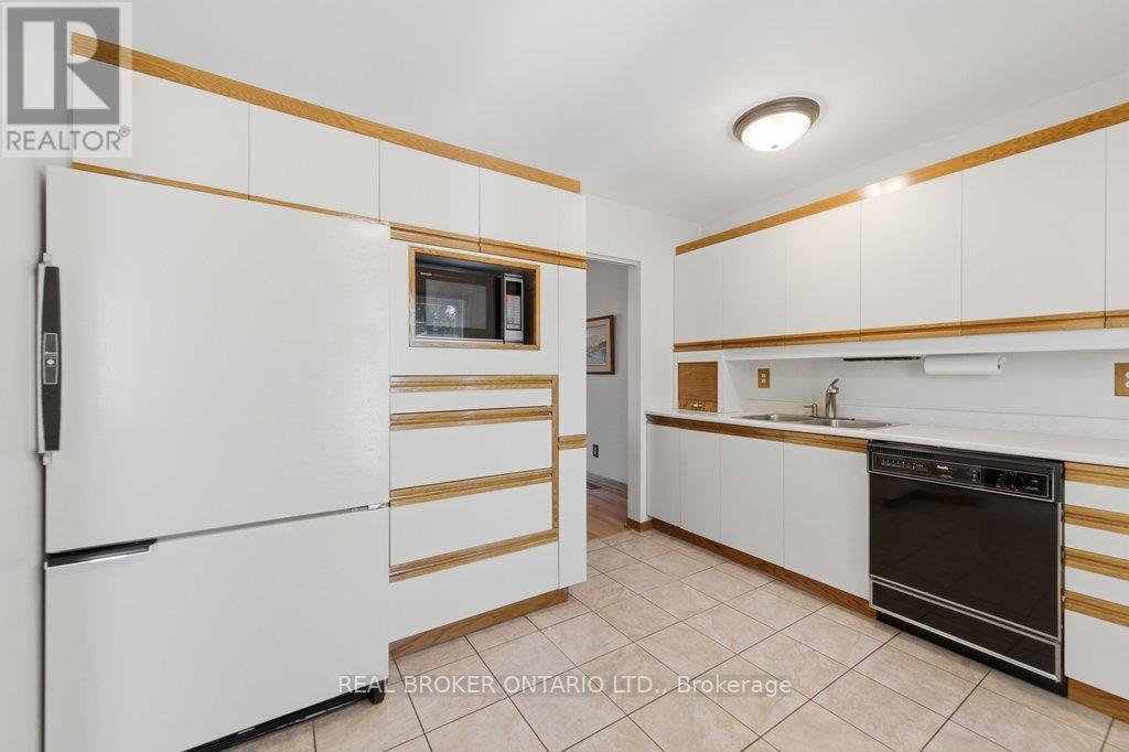 13 Beddoe Lane, Ottawa, Ontario K1B 3X9 - Photo 7 - X13224026