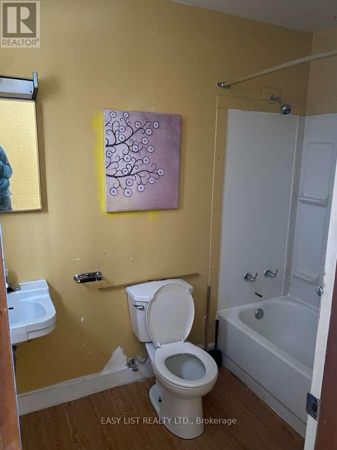 106 Quebec Street, Schreiber, Ontario  P0T 2A0 - Photo 13 - X13223892