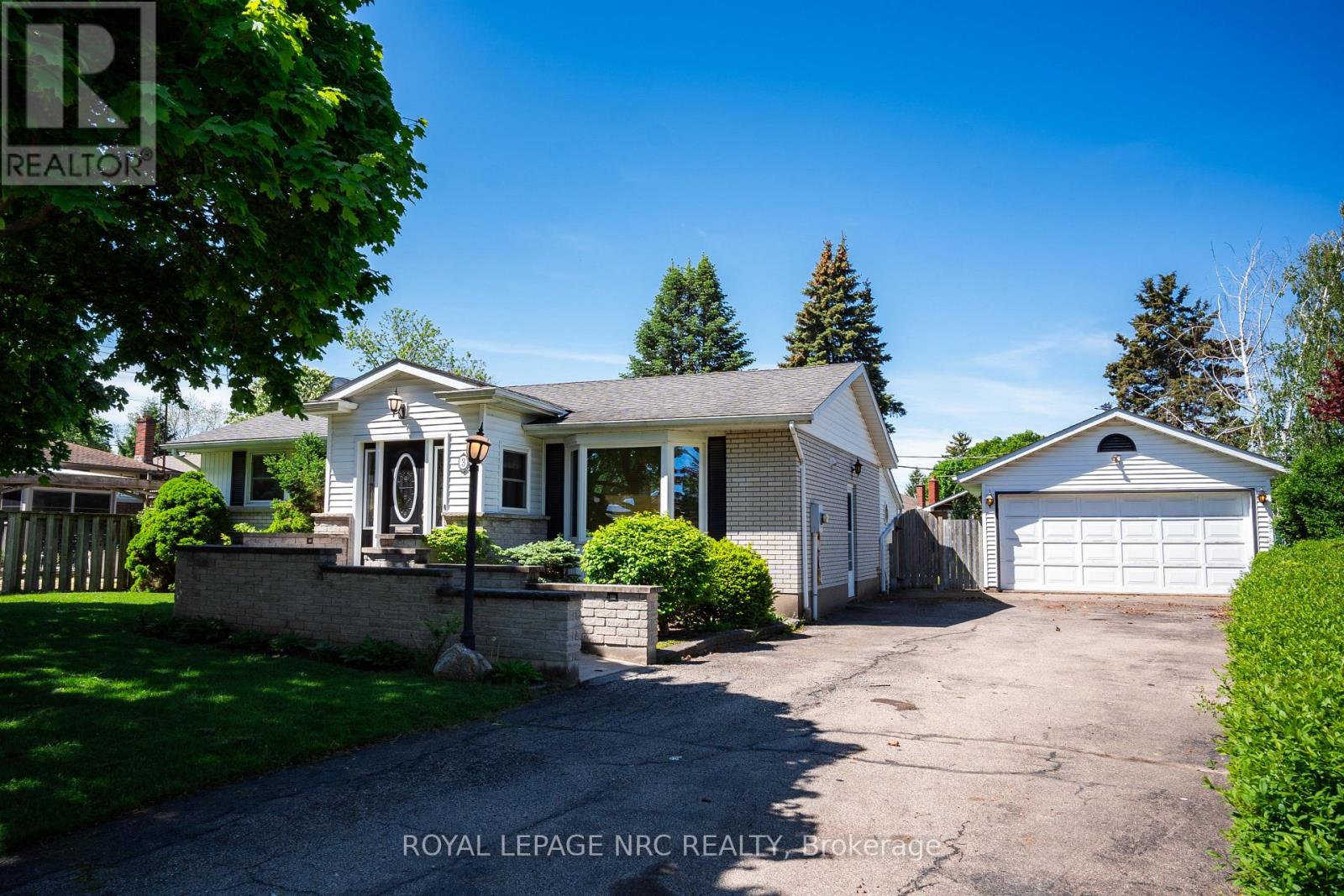 3 Monique Crescent, St. Catharines, Ontario  L2M 1S8 - Photo 1 - X13224164