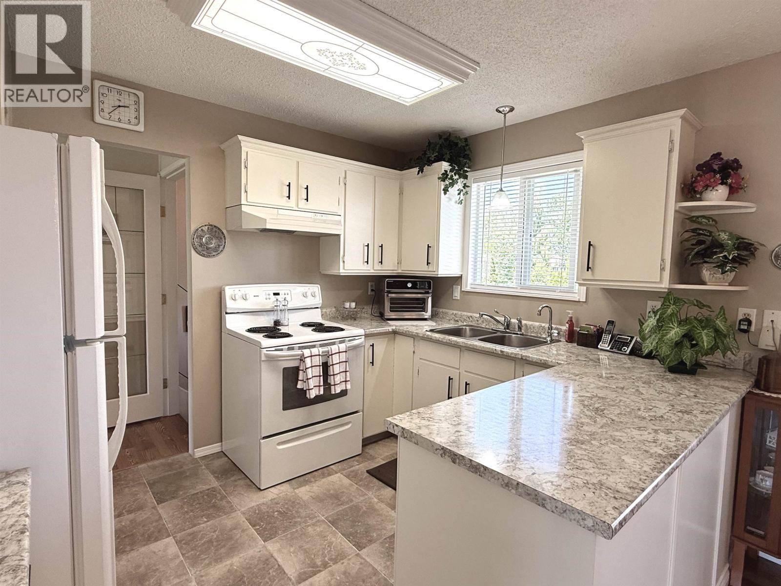 2566 Coyle Street, Prince George, British Columbia  V2N 3Y6 - Photo 8 - R3130229
