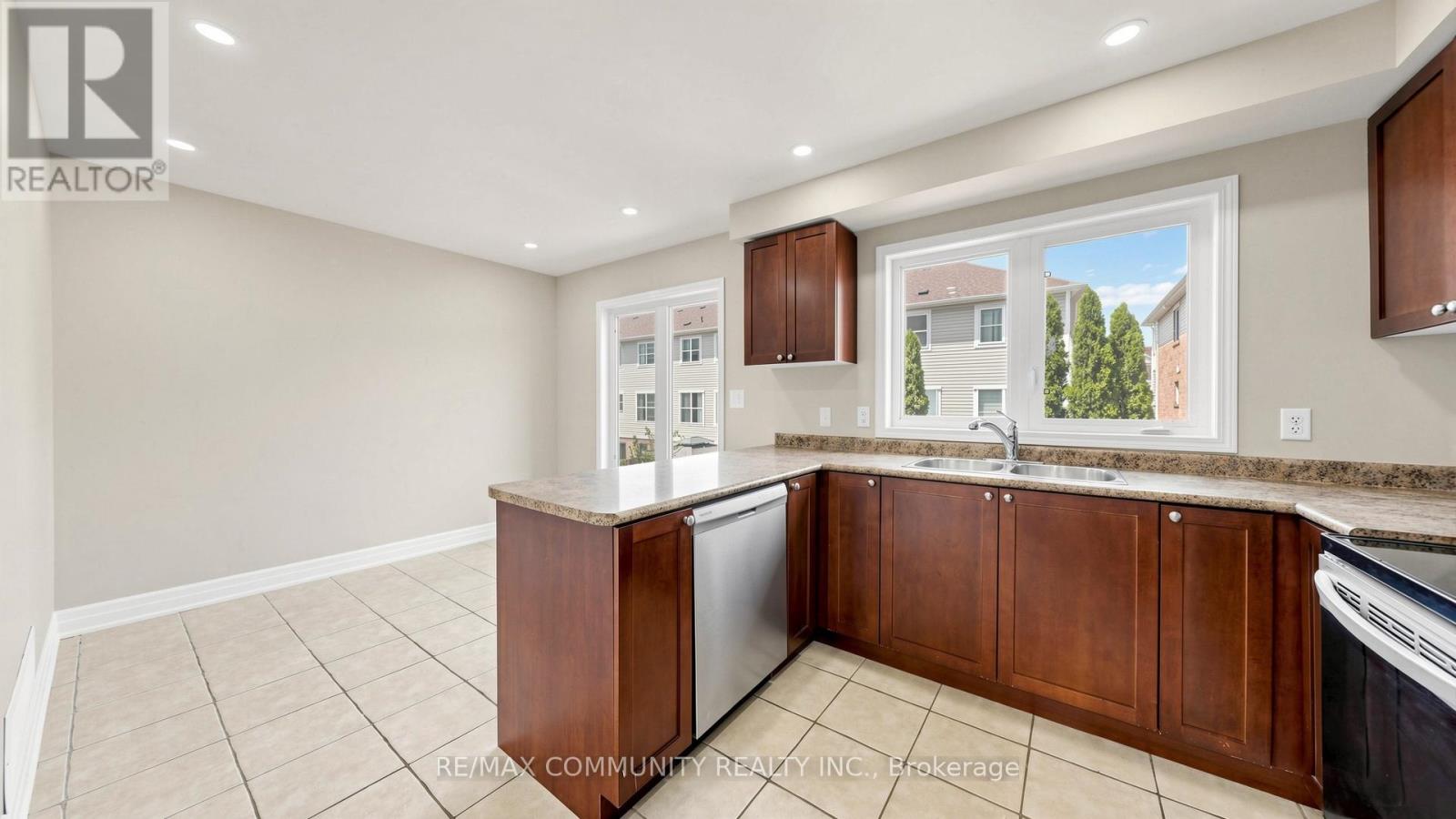 10 Red Fox Place, Toronto, Ontario  M1B 0A8 - Photo 11 - E13224018