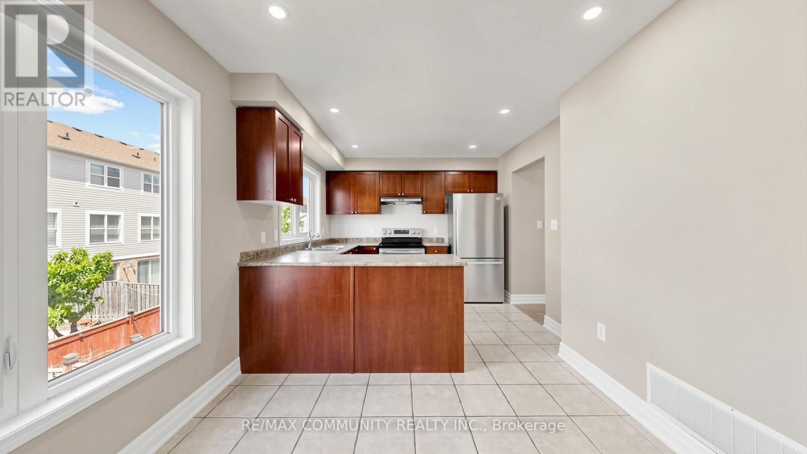 10 Red Fox Place, Toronto, Ontario  M1B 0A8 - Photo 16 - E13224018