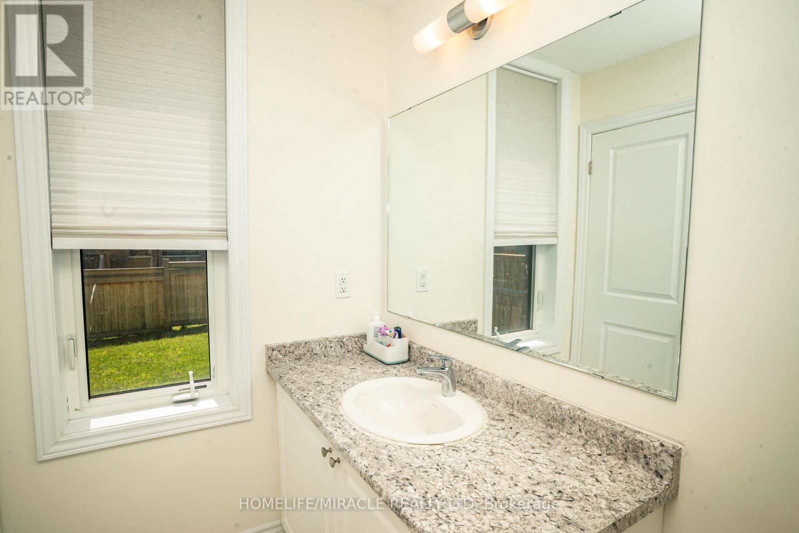 52 Douet Lane, Ajax, Ontario  L1Z 0V4 - Photo 26 - E13224042