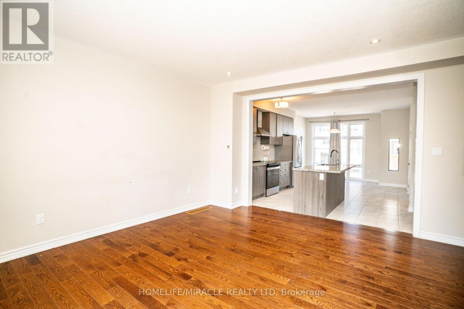 52 Douet Lane, Ajax, Ontario  L1Z 0V4 - Photo 4 - E13224042