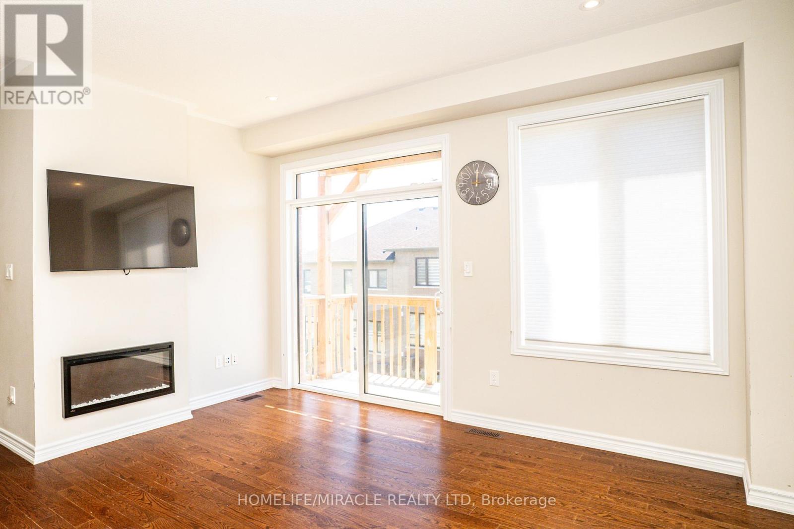 52 Douet Lane, Ajax, Ontario  L1Z 0V4 - Photo 6 - E13224042