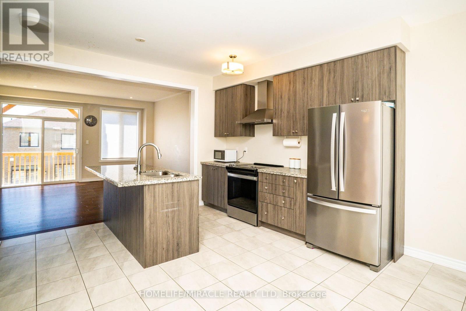 52 Douet Lane, Ajax, Ontario  L1Z 0V4 - Photo 7 - E13224042
