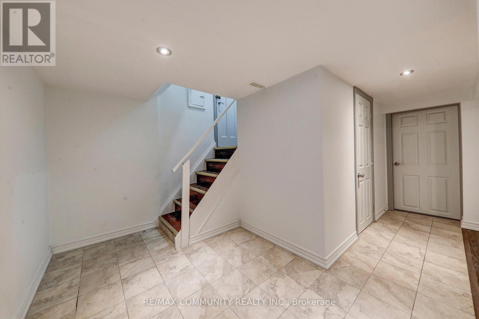 Bsmt - 58 Gully Drive, Toronto, Ontario  M1K 4W4 - Photo 4 - E13224066