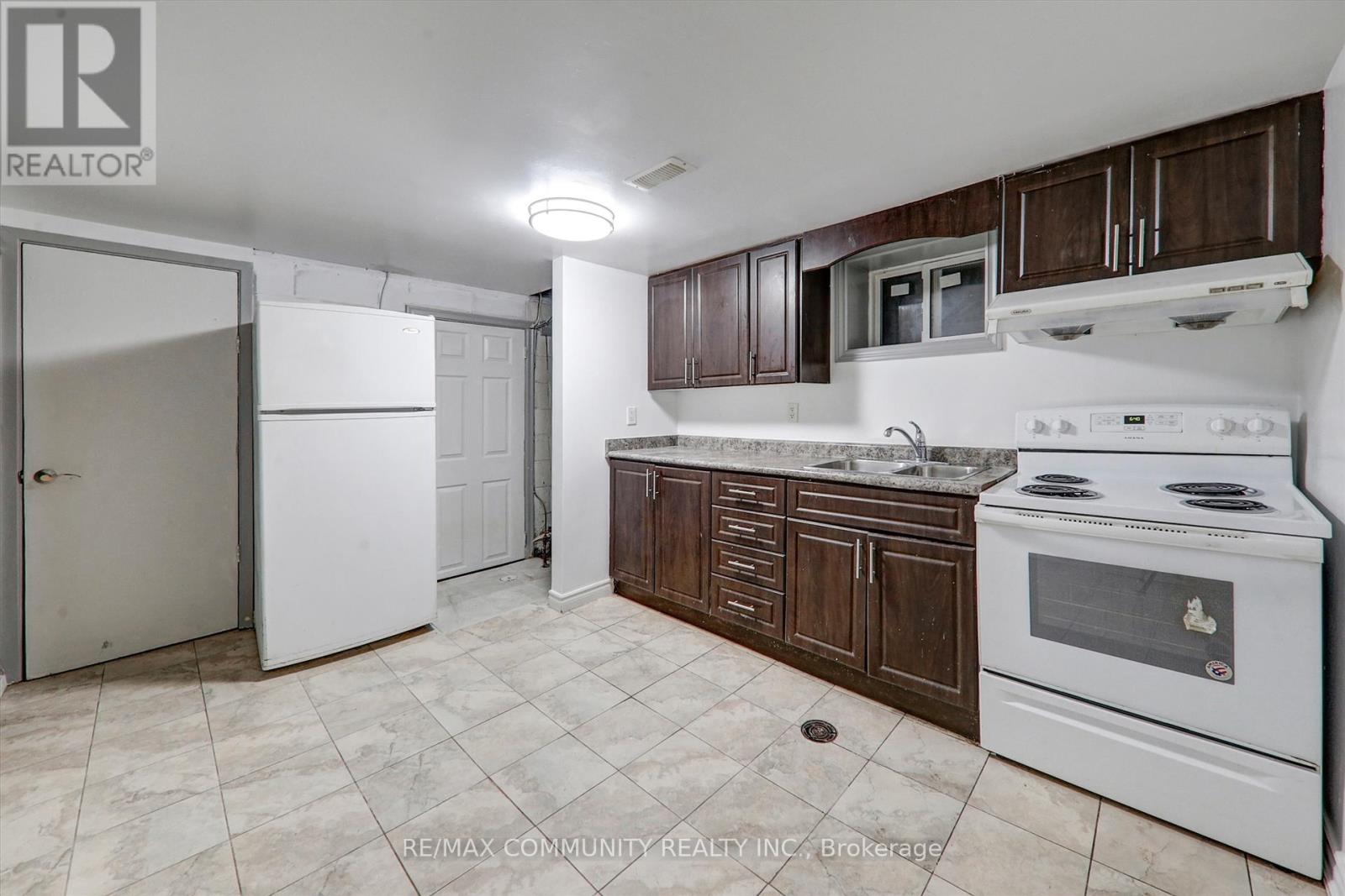 Bsmt - 58 Gully Drive, Toronto, Ontario  M1K 4W4 - Photo 8 - E13224066
