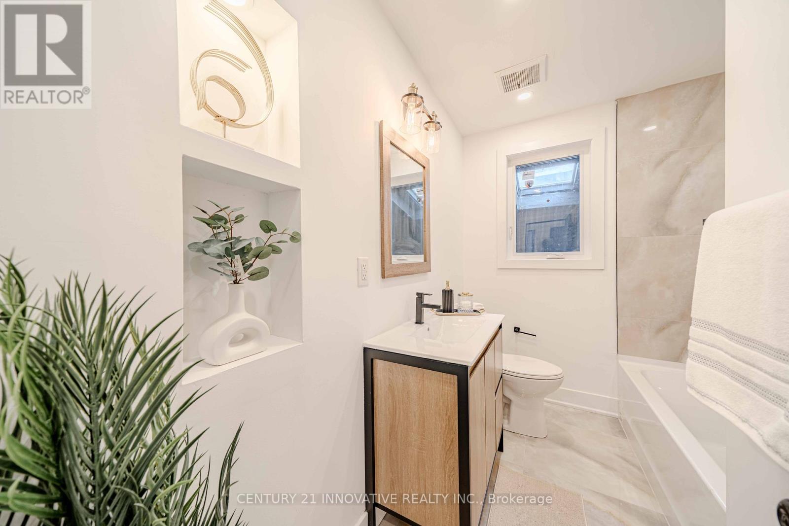 Main Floor - 57 Leahann Drive, Toronto, Ontario  M1P 1B8 - Photo 16 - E13224092