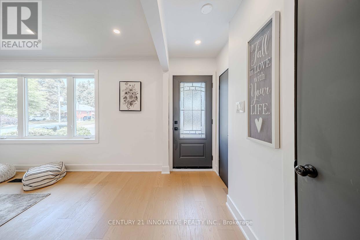Main Floor - 57 Leahann Drive, Toronto, Ontario  M1P 1B8 - Photo 5 - E13224092