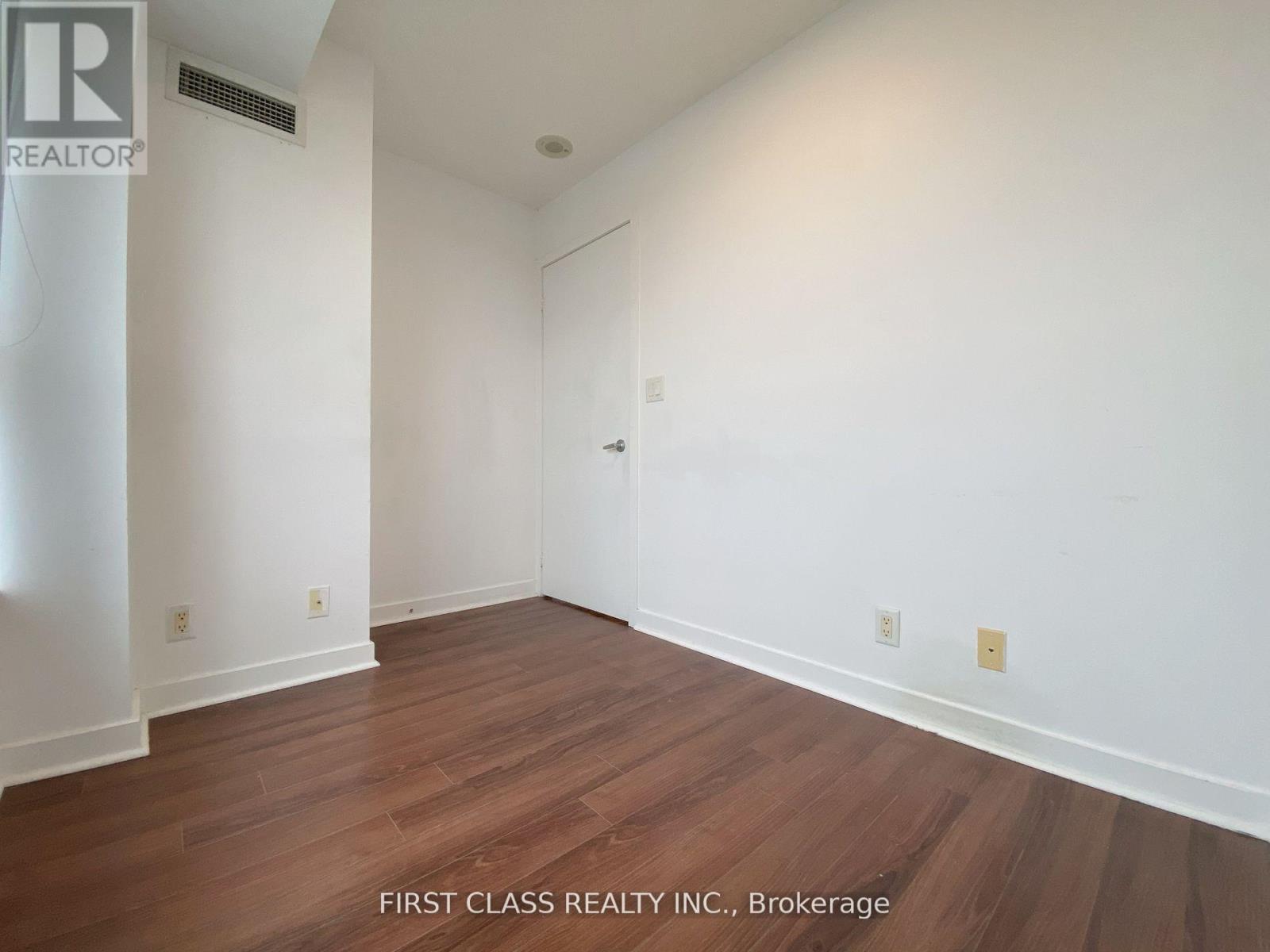 3006 - 36 Lee Centre Drive, Toronto, Ontario  M1H 3K2 - Photo 11 - E13224116