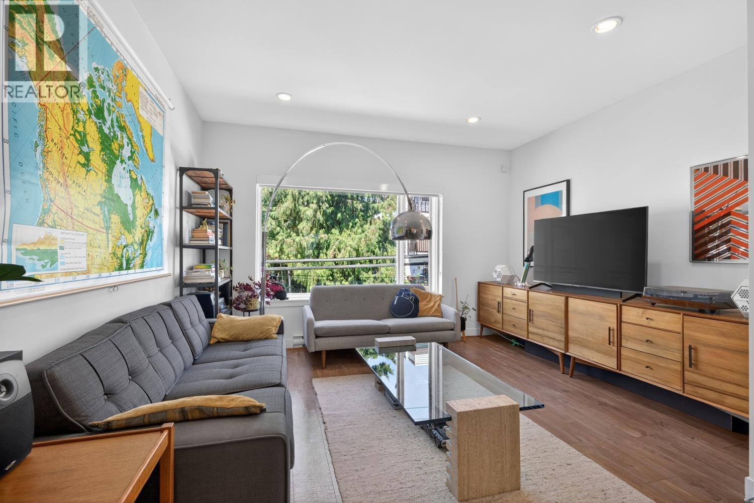 217 455 E 16th Avenue, Vancouver, British Columbia  V5T 2T8 - Photo 2 - R3130296