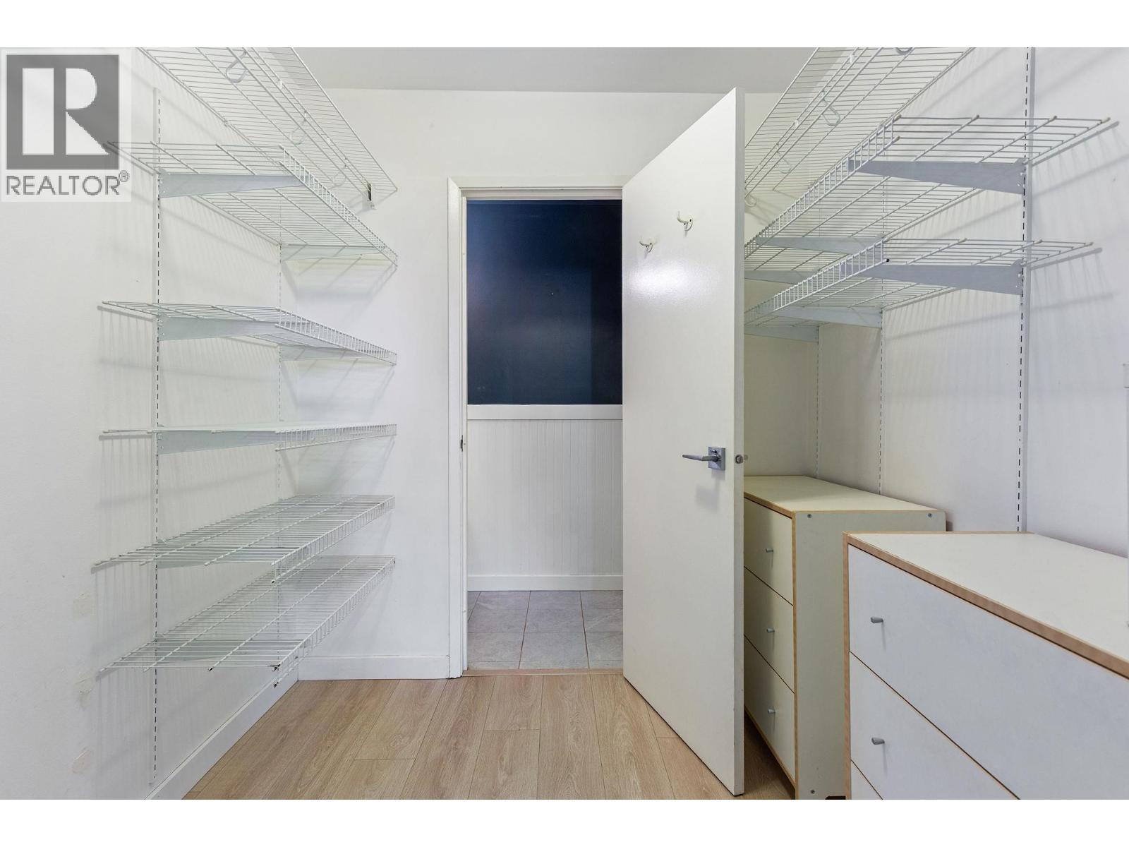 8965 Horne Street, Burnaby, British Columbia  V3N 4J8 - Photo 14 - R3130323